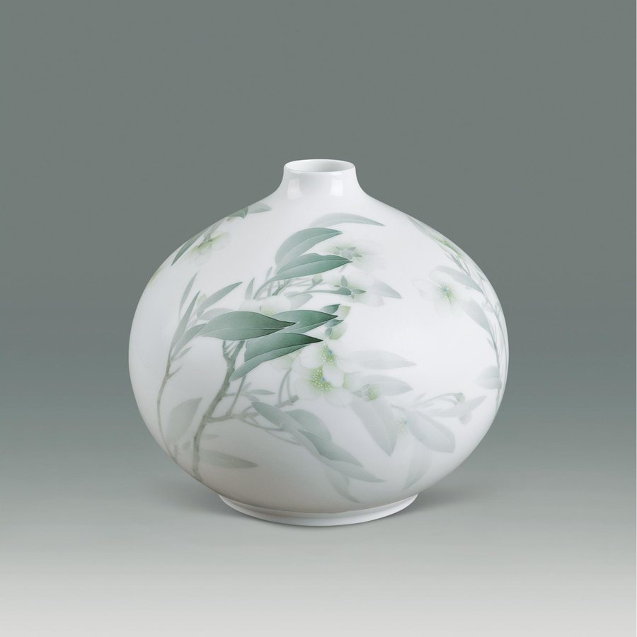 Liling underglaze wucai porcelain vase with pear blossoms by Chen Li