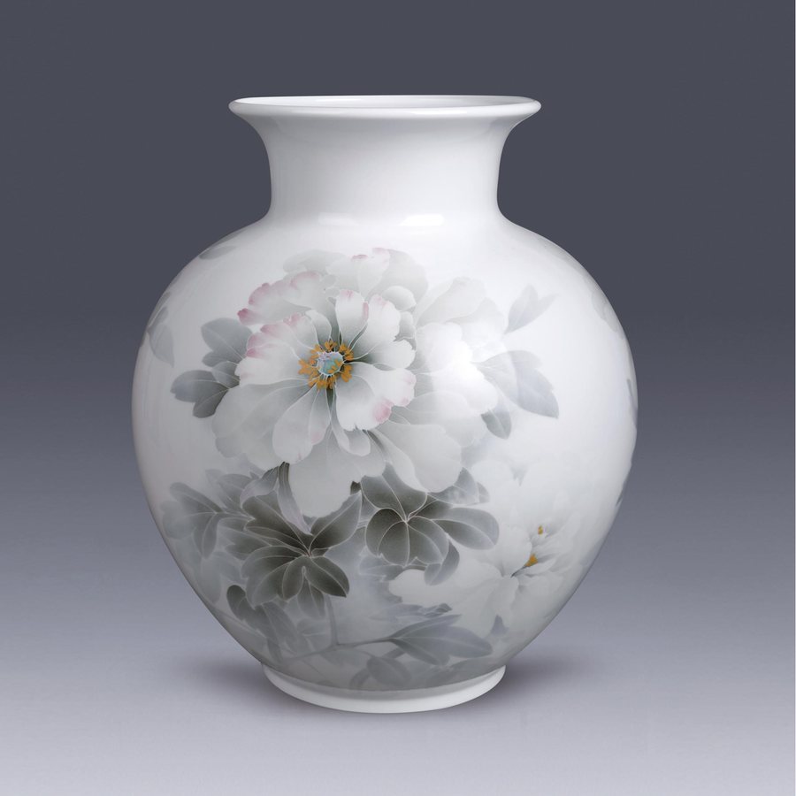 Liling underglaze wucai porcelain vase with peonies in grey-green tones